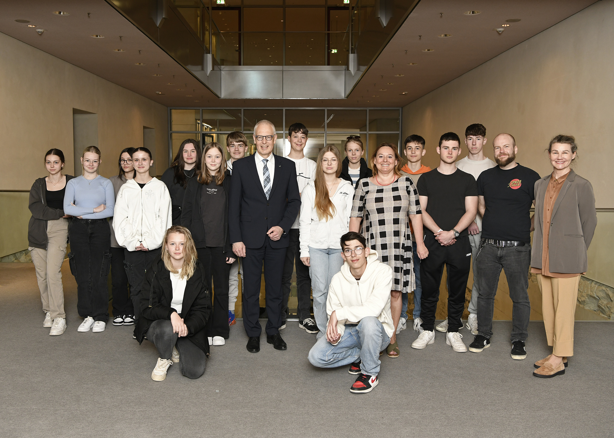 Debattierende Realschueler aus Odenthal bei Tebroke 090523